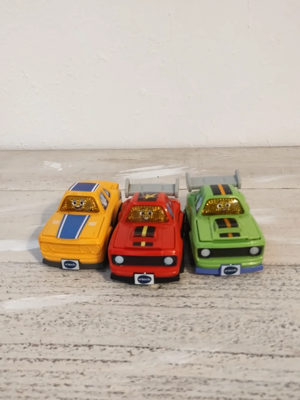 VTech Go Go Smart Wheels Revved Up Blue & Red Race Car Lot Of 3 very good